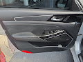 2017 Kia Cadenza Technology