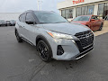 2022 Nissan Kicks SR