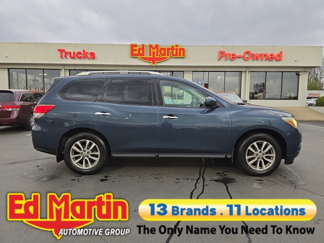 2015 Nissan Pathfinder SV