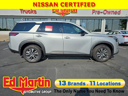 2023 Nissan Pathfinder S