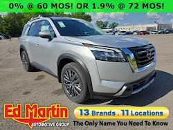2025 Nissan Pathfinder SL
