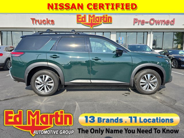 2023 Nissan Pathfinder SL