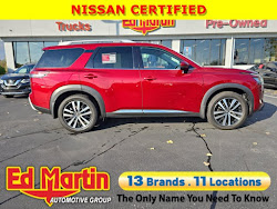 2023 Nissan Pathfinder Platinum