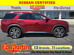 2023 Nissan Pathfinder Platinum