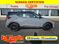 2022 Nissan Kicks SR