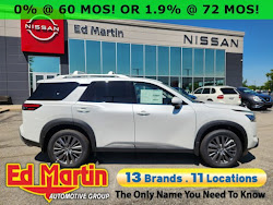 2025 Nissan Pathfinder SL