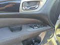 2017 Nissan Pathfinder SV