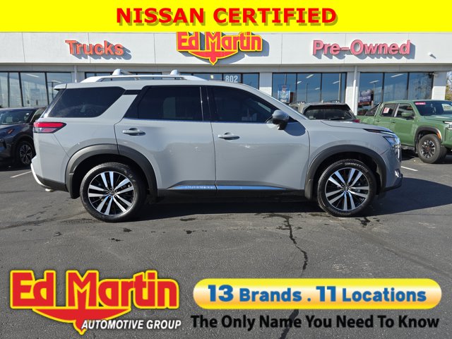 2025 Nissan Pathfinder Platinum