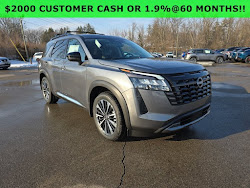 2026 Nissan Pathfinder Platinum