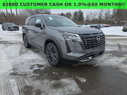 2026 Nissan Pathfinder SL