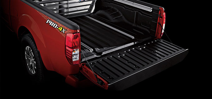Locking Tailgate and Cargo Bed Light